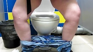 Collection of pissing mature woman