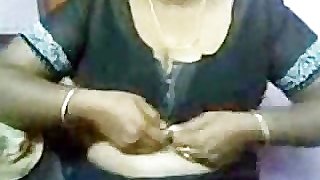Indian mature aunty fucking with her young boyfriend